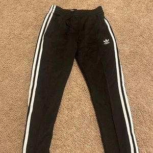 Adidas pants. size xs. Never worn